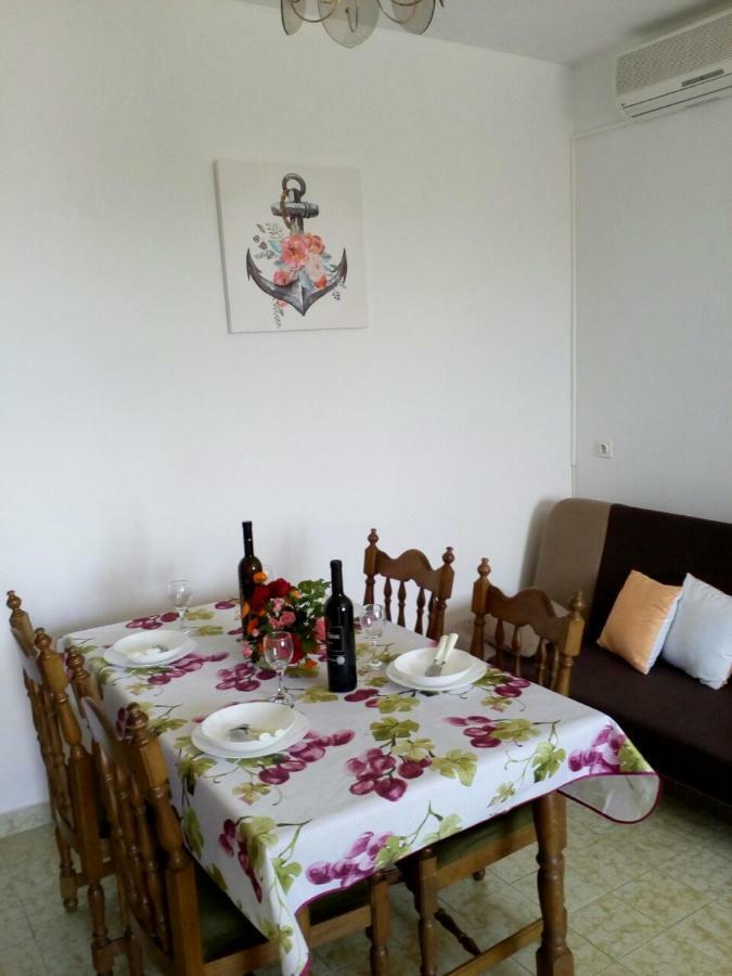 Apartman Knapic Koromačno Exteriér fotografie